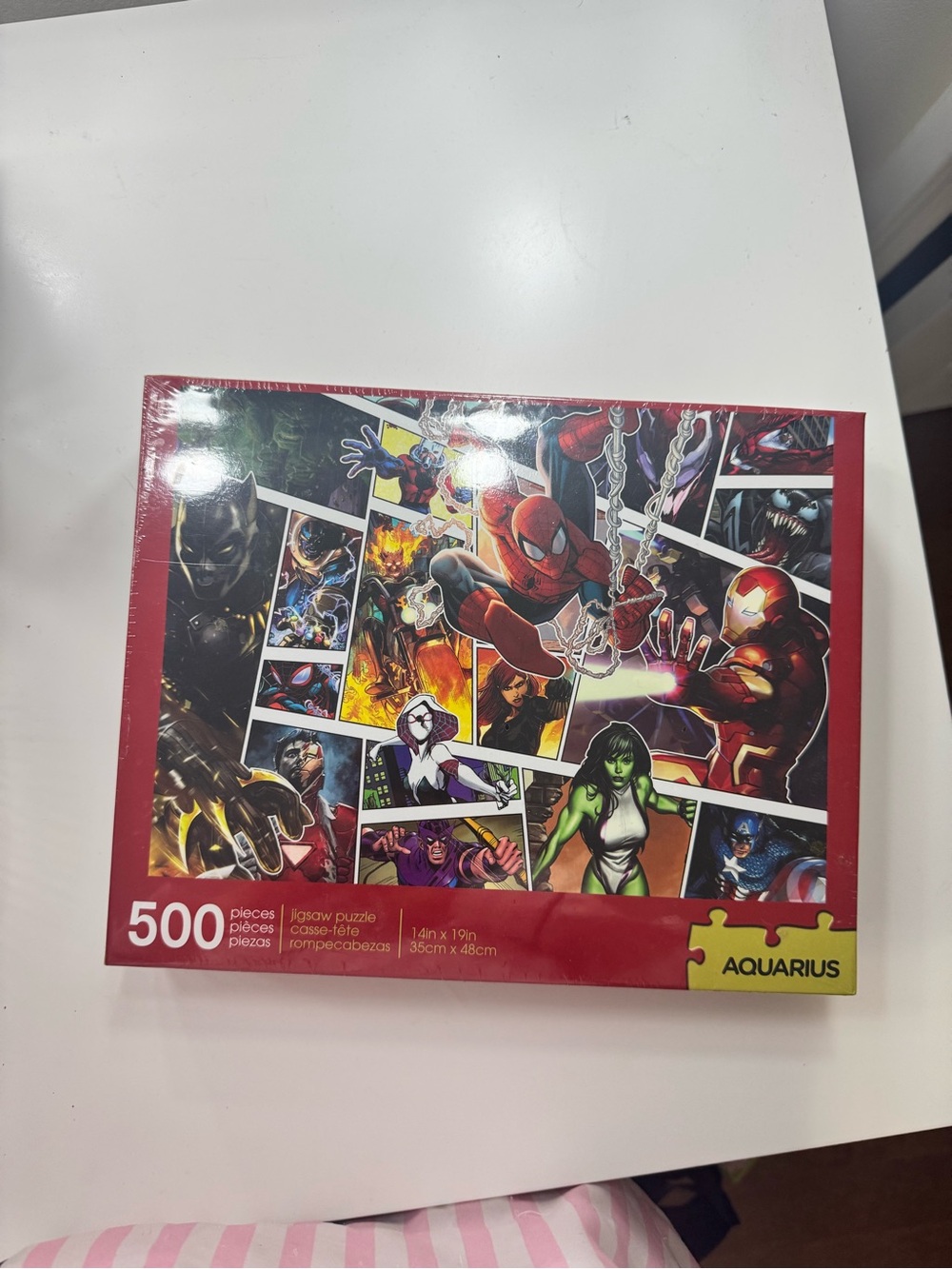 Marvel Superhero Collage 500-Piece Jigsaw Puzzle - Red Border